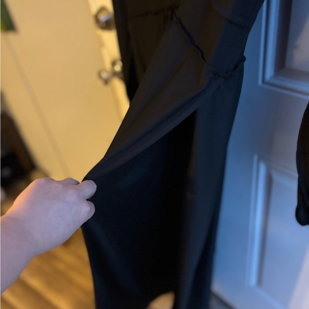 Elegant Black Maxi Dress - Picture 3 of 3